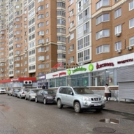 Продажа торгового помещения с арендатором Винлаб