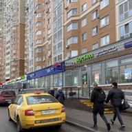 Продажа торгового помещения с арендатором Винлаб