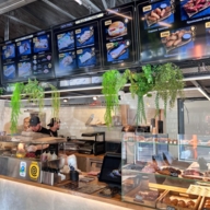 Продажа торгового здания с арендаторами 