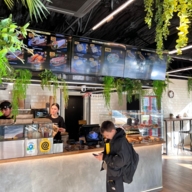 Продажа торгового здания с арендаторами 