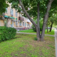 Продажа помещения с арендатором у метро Спортивная