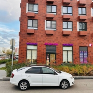 Продажа помещения с арендатором салон красоты 4hands