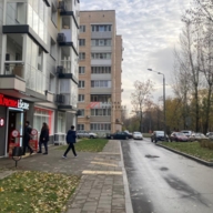 Продажа помещения с арендатором Красное и Белое