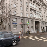 Торговое помещение с арендатором  в Хамовниках