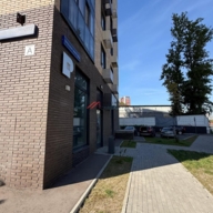 Продажа торгового помещения в новом доме