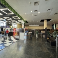 Продажа помещения с арендаторами в бизнec-центре "Виктopия плазa"