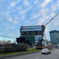 Продажа торгового помещения в бизнес центре Twist