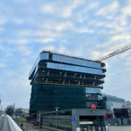 Продажа торгового помещения в бизнес центре Twist