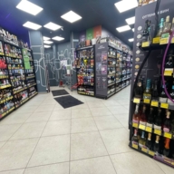 Продажа торгового помещения с арендатором Винлаб 