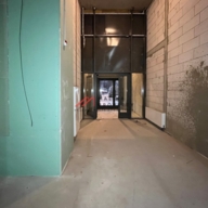 Аренда торгового помещения в новом доме 