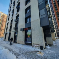 Продажа торгового помещения с арендатором "Винлаб" 