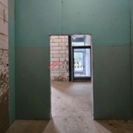 Продажа торгового помещения в новом доме в Перово