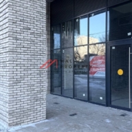 Аренда торгового помещения в ЖК "EVER-2". 1-я линия