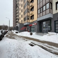 Продажа помещения с арендатором Красное и Белое