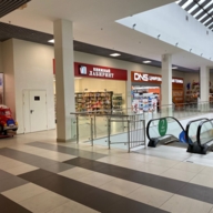 Продажа двух торгово-офисных центров в поселке "Малаховское озеро" 