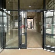 Аренда торгового помещения в новом доме 