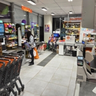 Продажа торгового помещения с супермаркетом Дикси