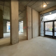 Аренда торгового помещения в новом доме 