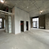 Аренда торгового помещения в новом доме 