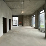 Аренда торгового помещения в новом доме 