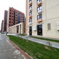 Продажа помещения на Амурской с арендаторами (1я линия)