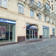 Аренда торгового помещения у метро Университет