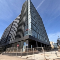 Аренда помещения на 1-й линии ЖК