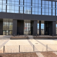 Аренда помещения на 1-й линии ЖК