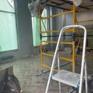 Продажа помещение с арендаторами в ЖК "Середневский Лес" 