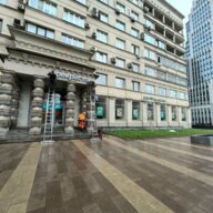 Продажа помещения с магазином "Перекресток" у м. Маяковская