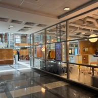 Продажа торгового помещения с арендатором в БЦ "Барклай плаза"