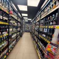 Продажа нежилого помещения с арендаторами 