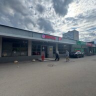 Продажа торгового помещения с алкомаркетом Бристоль