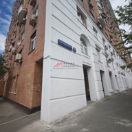 Продажа торгового помещения с магазином "Дикси"