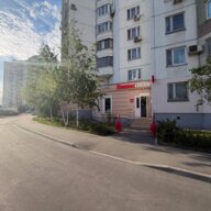 Продажа помещения с арендатором Красное и Белое