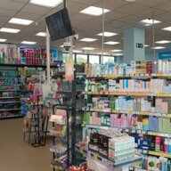 Продажа торгового помещения с магазином "Улыбка радуги"