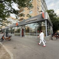 Продажа торгового помещения с сетевыми арендаторами 
