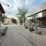 Продажа торгового помещения с сетевыми арендаторами 