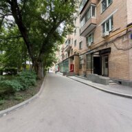 Продажа торгового помещения с сетевыми арендаторами 