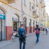 Продажа помещения с арендатором рядом с метро Академическая 