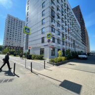 Продажа помещения с арендаторами в ЖК "Бунинские Луга"
