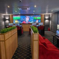 Продажа здания с арендаторами у метро Щукинская