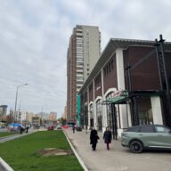 Продажа торгово-офисного центра на выходе из метро