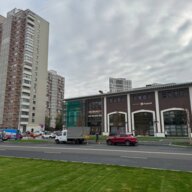 Продажа торгово-офисного центра на выходе из метро