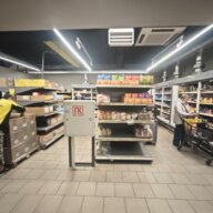 Продажа помещения с арендаторами у метро 