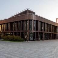 Продажа здания с сетевой клиникой "Медси" в ЖК "Shome"
